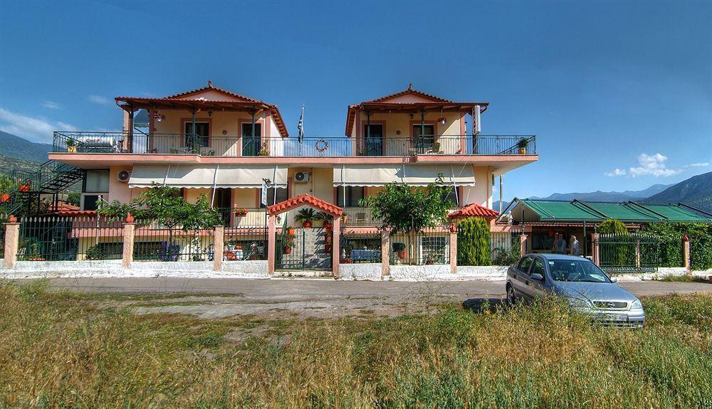 Kelari Studios Amfissa Exterior photo
